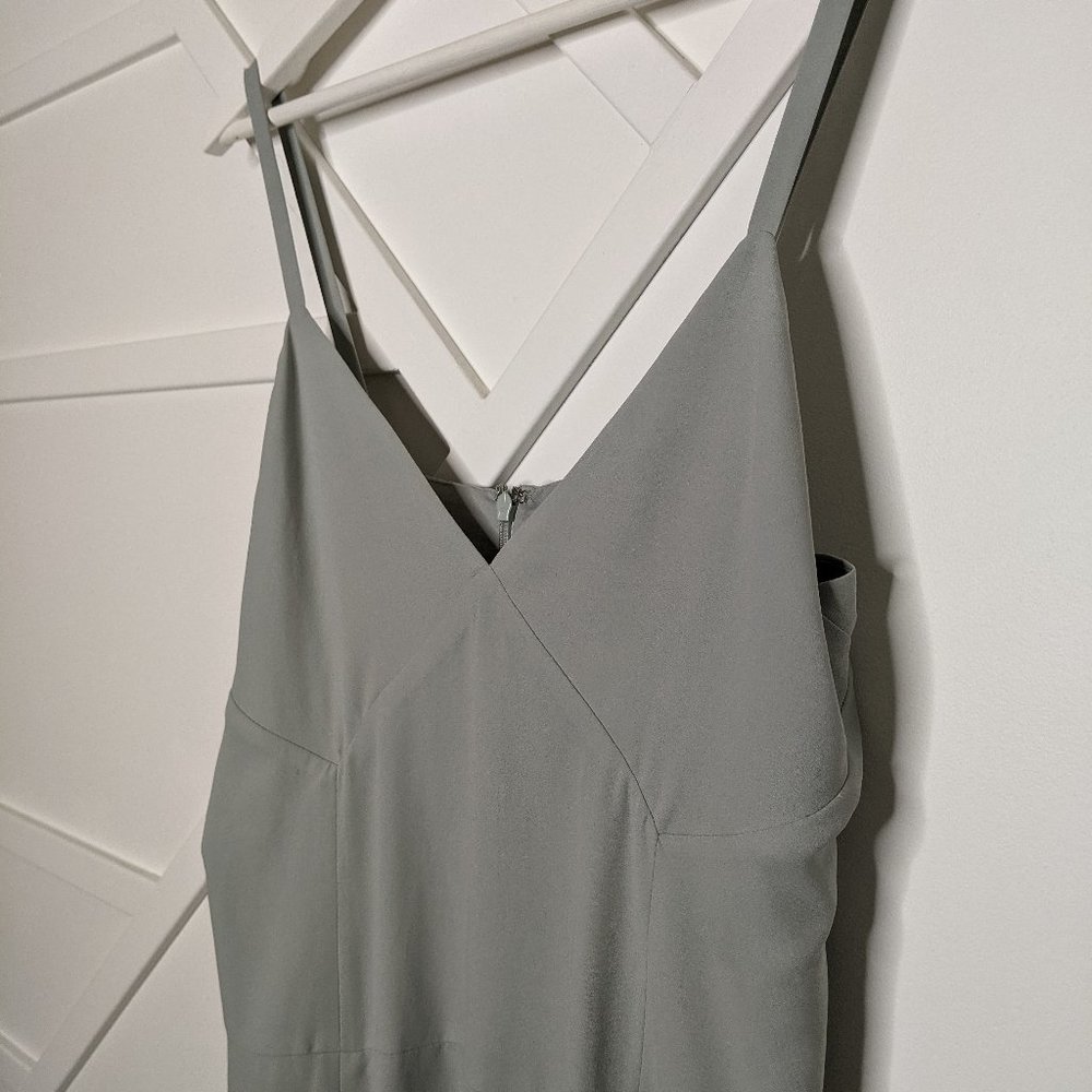 Aritzia Babaton Jacorey Midi V neck Dress Sz/ S - Picture 4 of 9